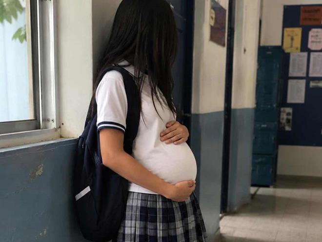 Embarazos adolescentes deben ser investigados: abogada