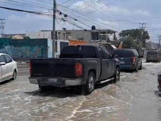 Tormenta dejó anegadas calles de Balcones de Alcalá