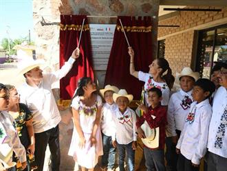 Sheinbaum devuelve  tierras al pueblo yaqui