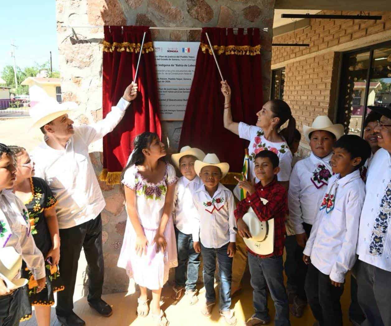 Sheinbaum devuelve  tierras al pueblo yaqui