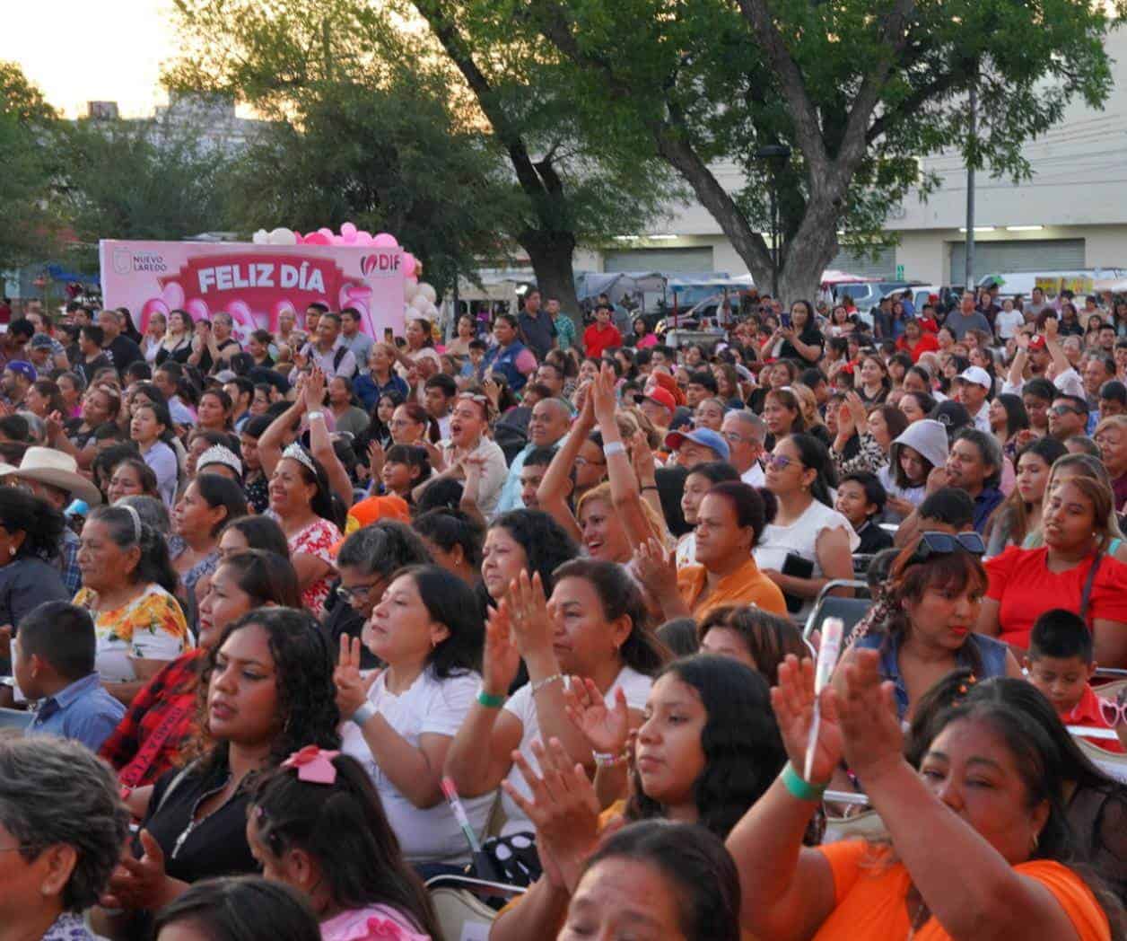Anuncia alcaldesa rutas de transporte  al finalizar festejo del Día de las Madres
