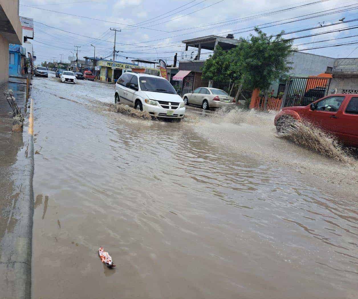 Colapsa San Ángel tras fuerte aguacero