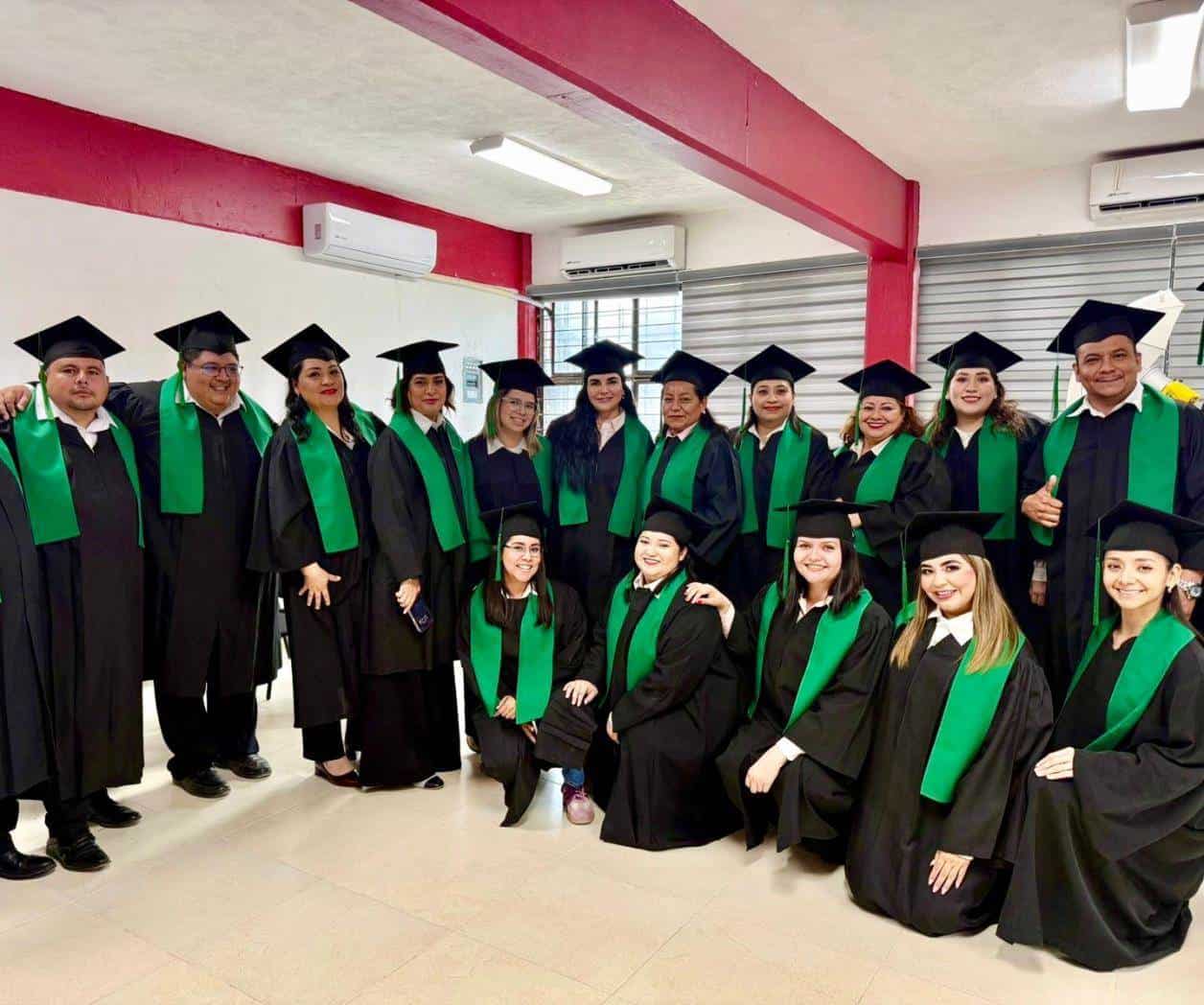 Alcaldesa de Díaz Ordaz avanza en la formación académica ambiental