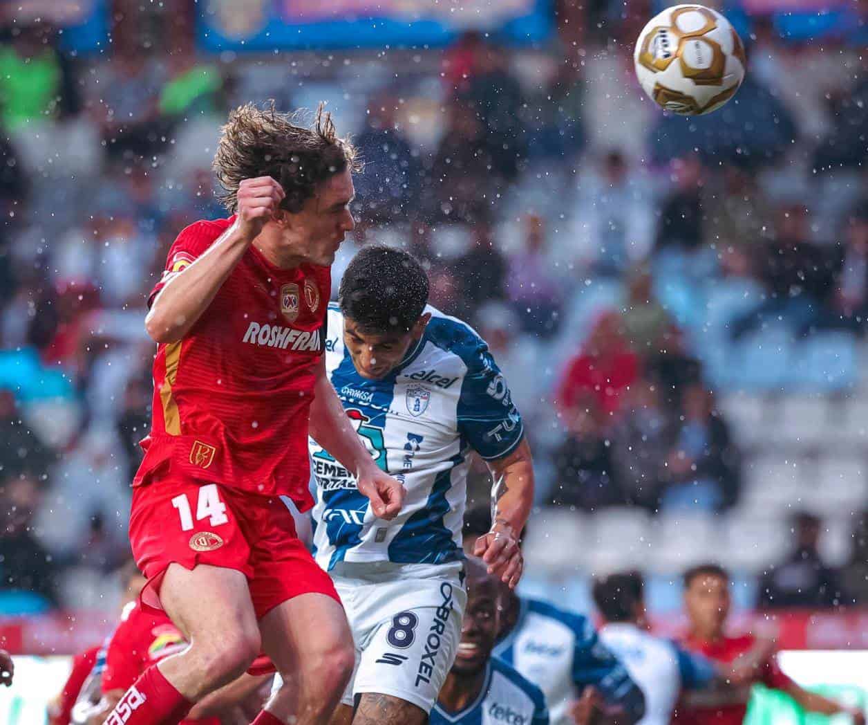 ¡Fuera el bicampeón!