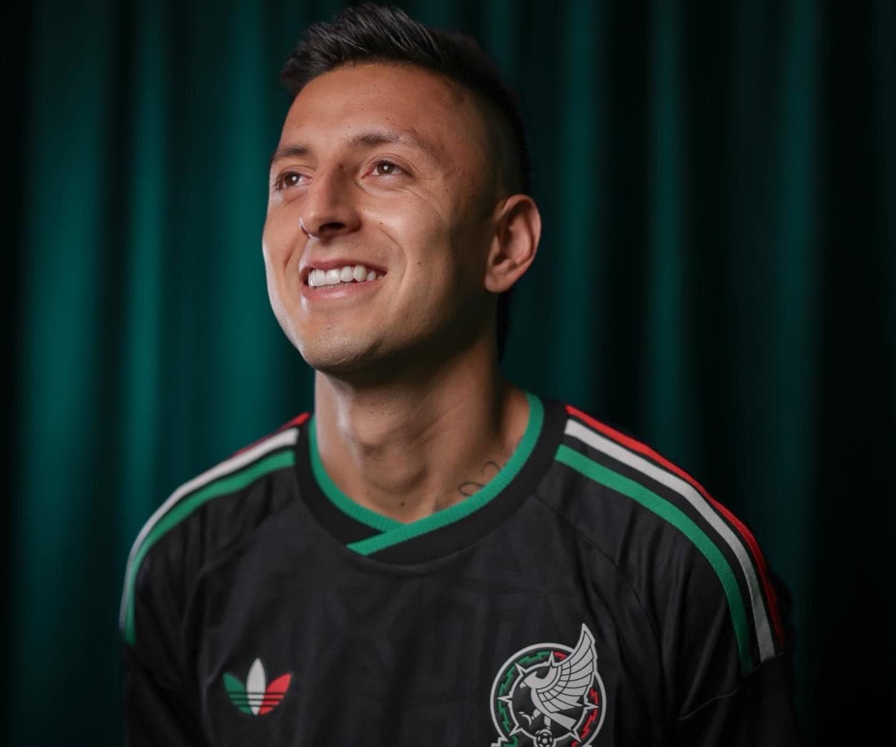 Tercera playera tricolor
