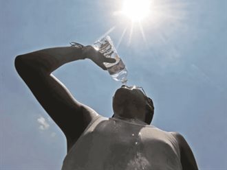 SEP revierte suspensión de clases por ola de calor