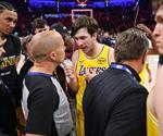 Aumentan las faltas en playoffs de la NBA