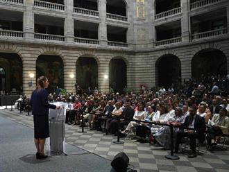 Anuncian alza salarial de 9% al magisterio