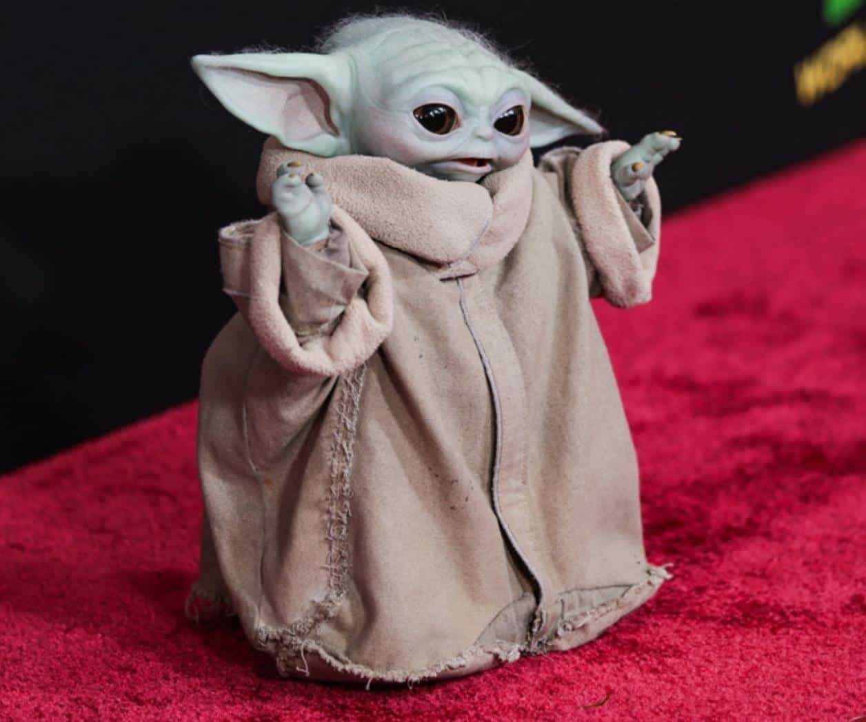 Baby Yoda conquista la alfombra de The Mandalorian and Grogu