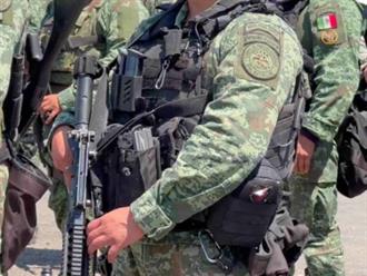 Ejército asegura armas y autos blindados en Matamoros