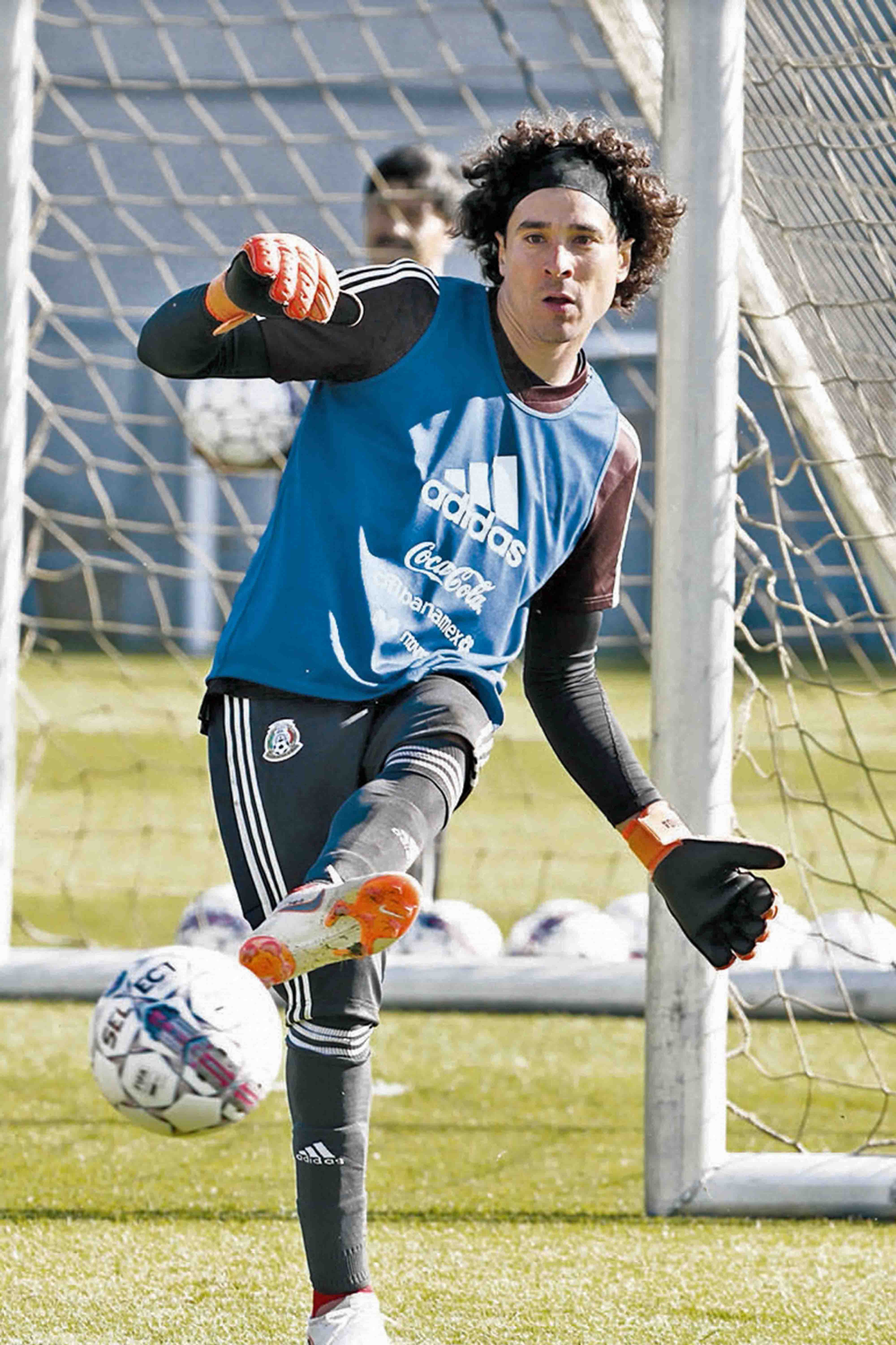 Memo Ochoa define su rol rumbo al Mundial: Quiero sumar