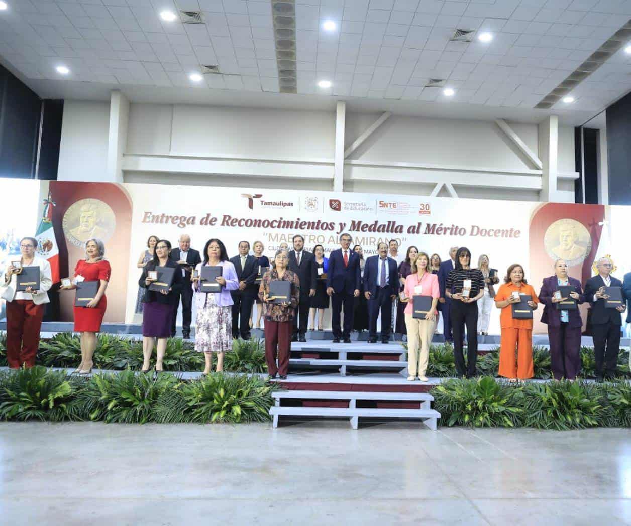 ‘Maestros son  el corazón de la transformación’