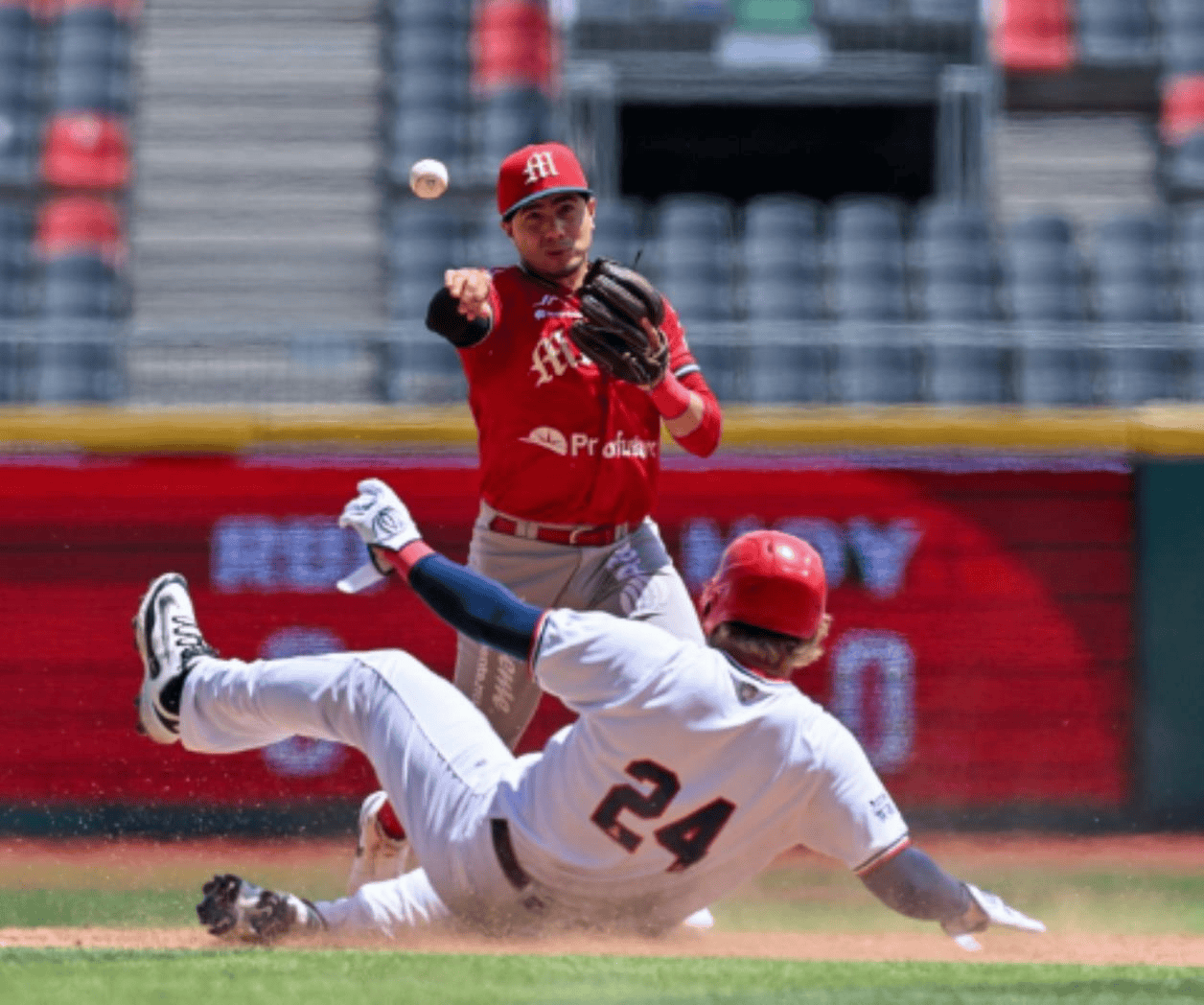 Diablos Rojos del México enfrentan inicio irregular en la temporada