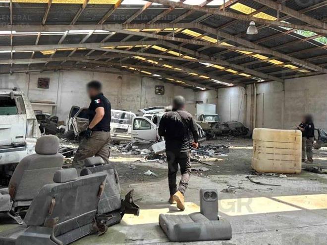 Catean bodega en Reynosa; aseguran 15 autos blindados