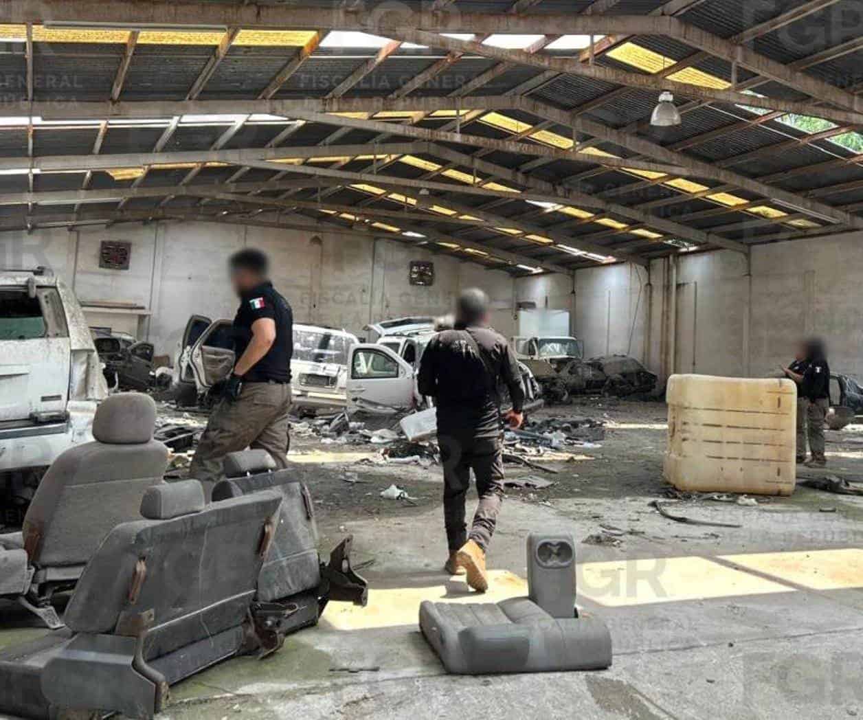 Catean bodega en Reynosa; aseguran 15 autos blindados