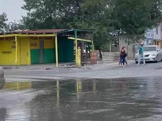  Fugas de aguas negras asfixian a la Valdés Richaud