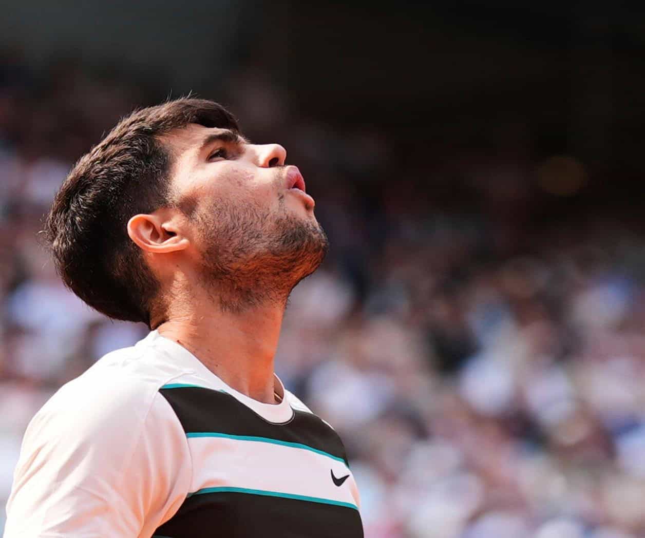 Carlos Alcaraz se retira de Wimbledon debido a lesión