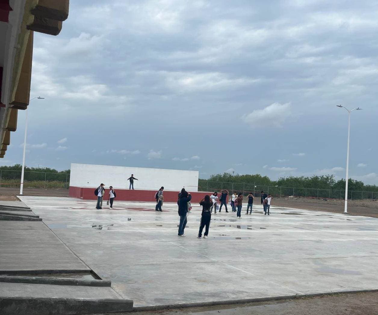 Urge techumbre en secundaria del sector Las Pirámides