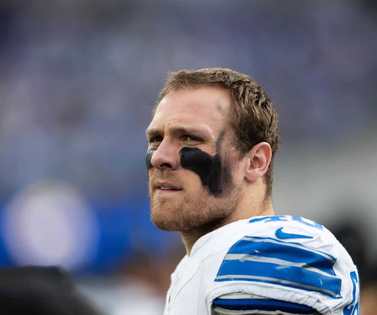 Leones de Detroit firman al linebacker Jack Campbell