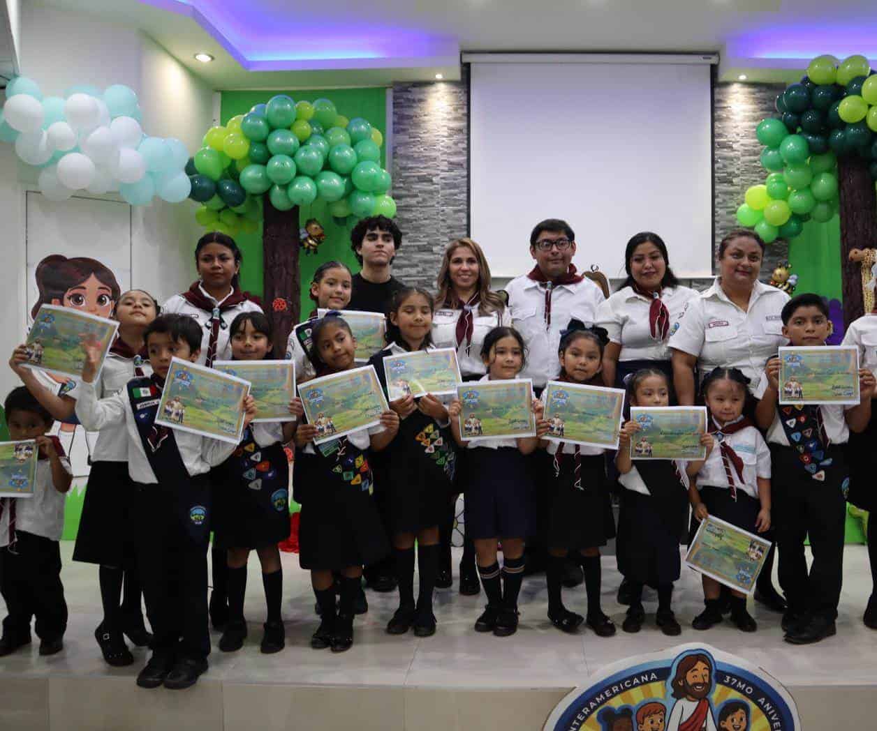 Niños del Club Xaris promueven valores