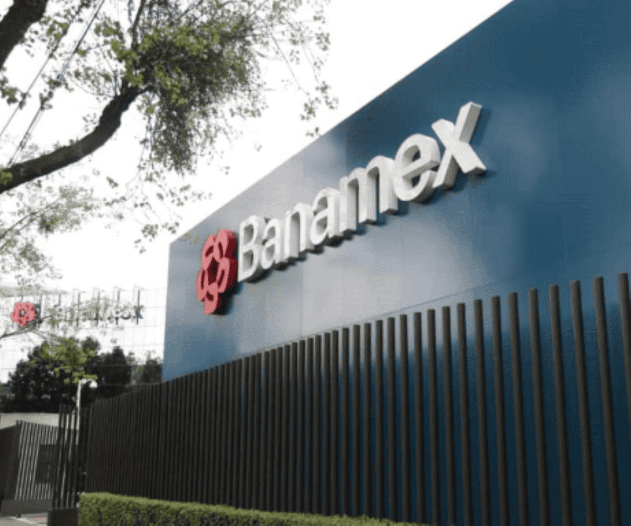 Banamex advierte riesgos para el grado de inversión en México