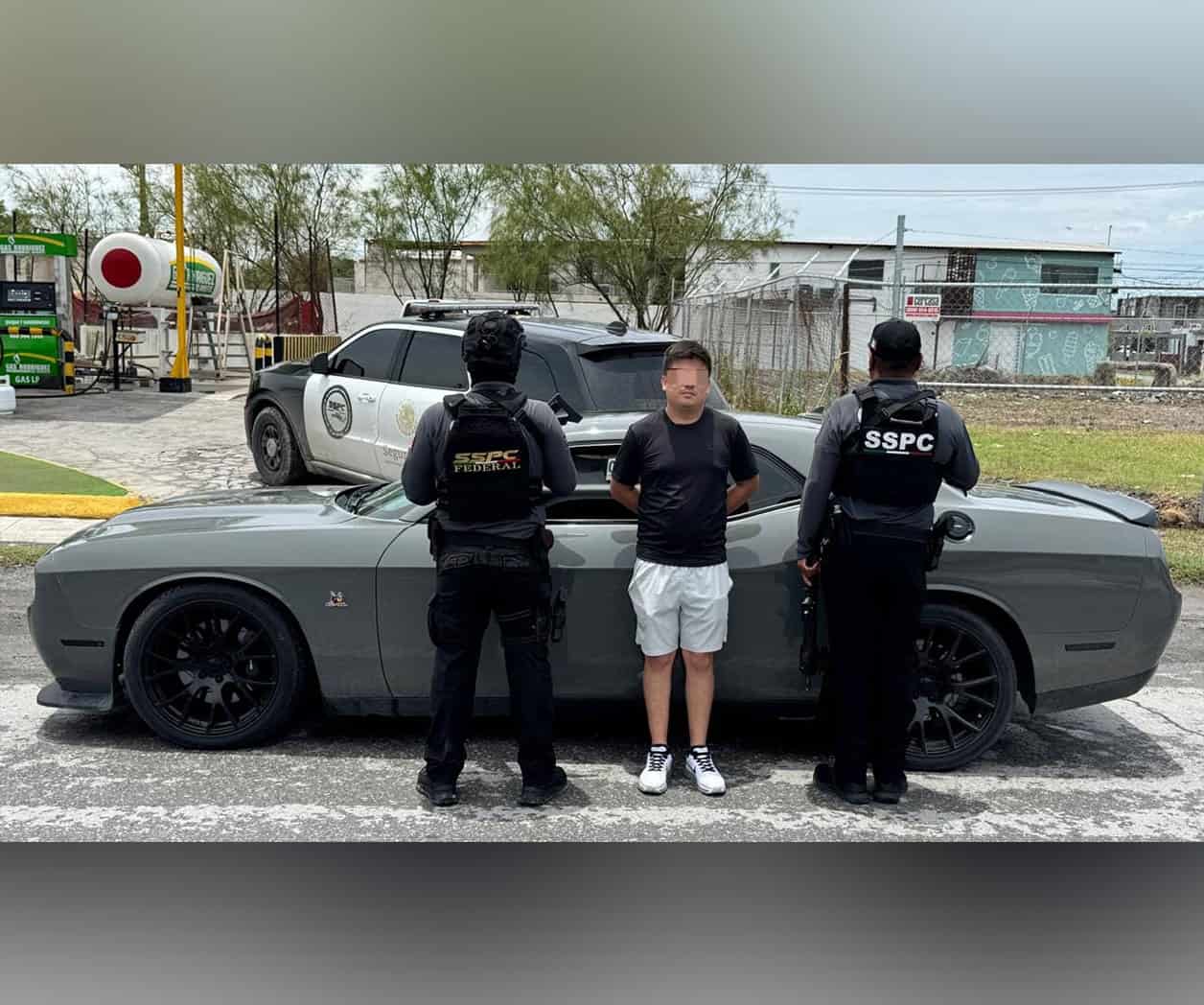 Recuperan auto de lujo robado y detienen a conductor en Matamoros