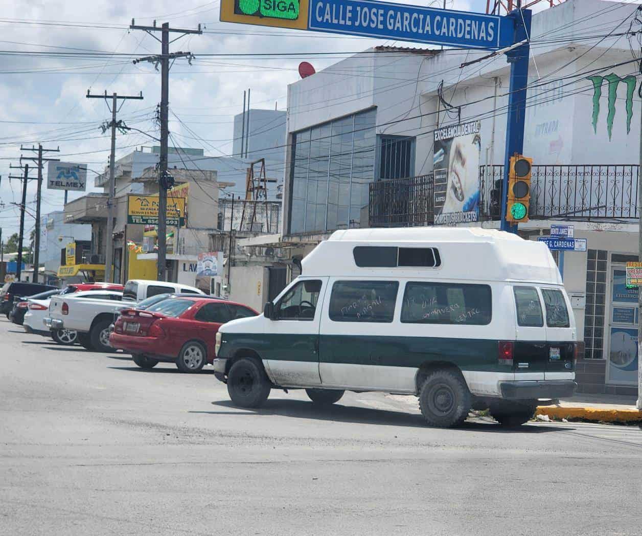 Soportan altas temperaturas en transporte público de Valle Hermoso