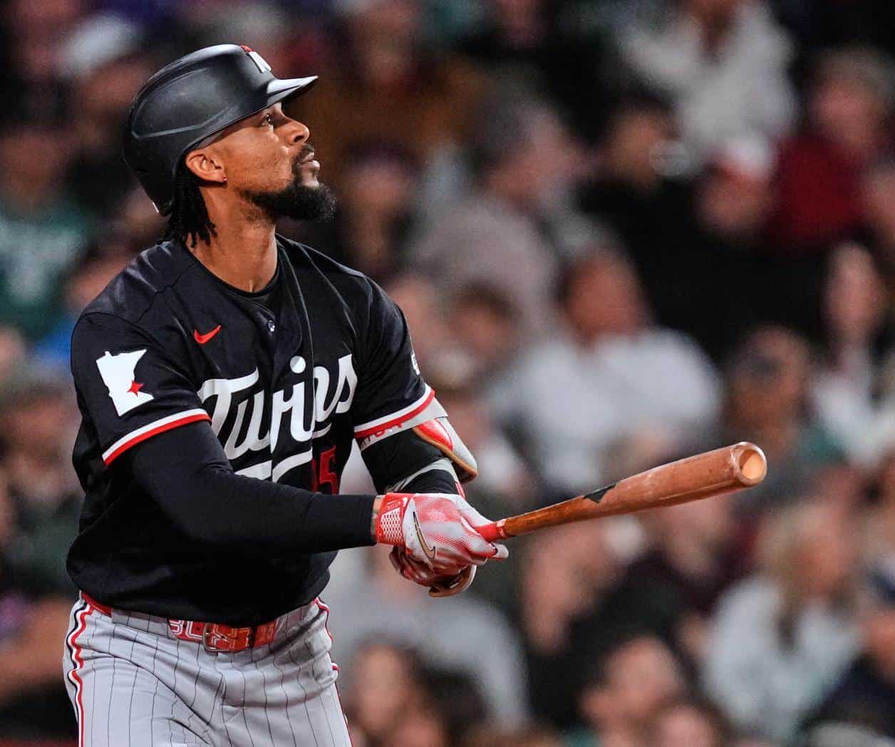 Buxton y Martin dan triunfo a Mellizos de Minnesota