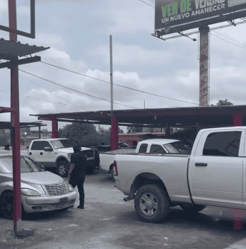 Autoridades estatales realizan operativos de inspección en lotes de autos de Reynosa