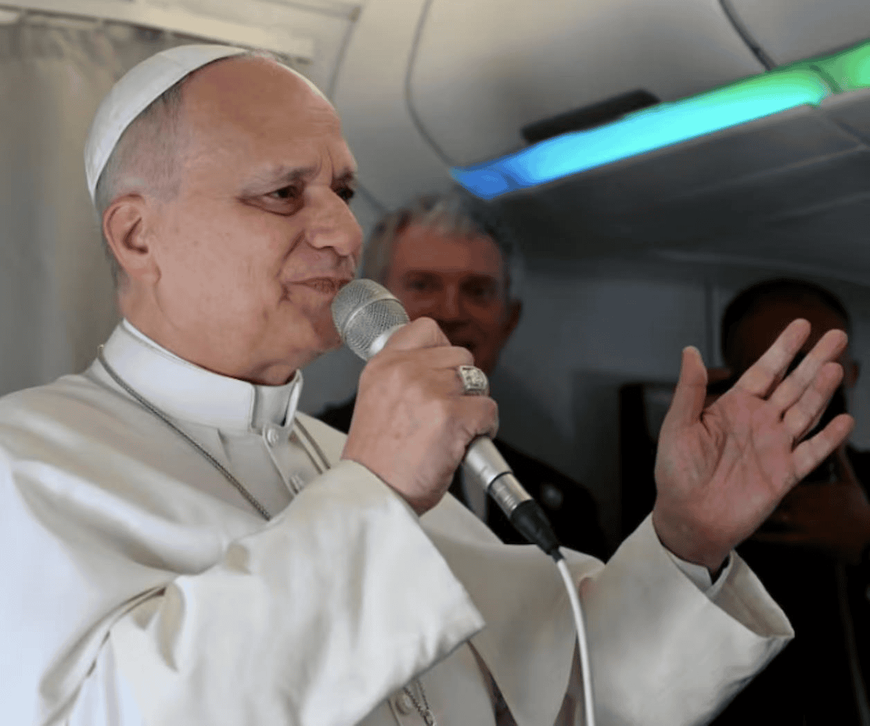 Papa León XIV critica uso militar de la IA en su primera encíclica