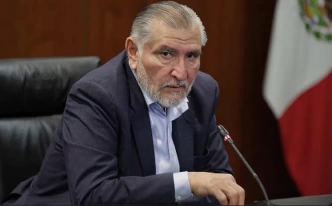 Adán Augusto desmiente hospitalización