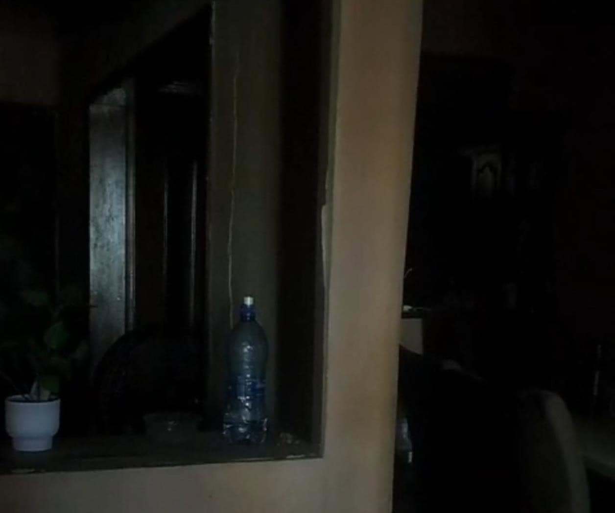  Apagón y tormenta eléctrica dejan sin luz a la colonia Cañada en Reynosa
