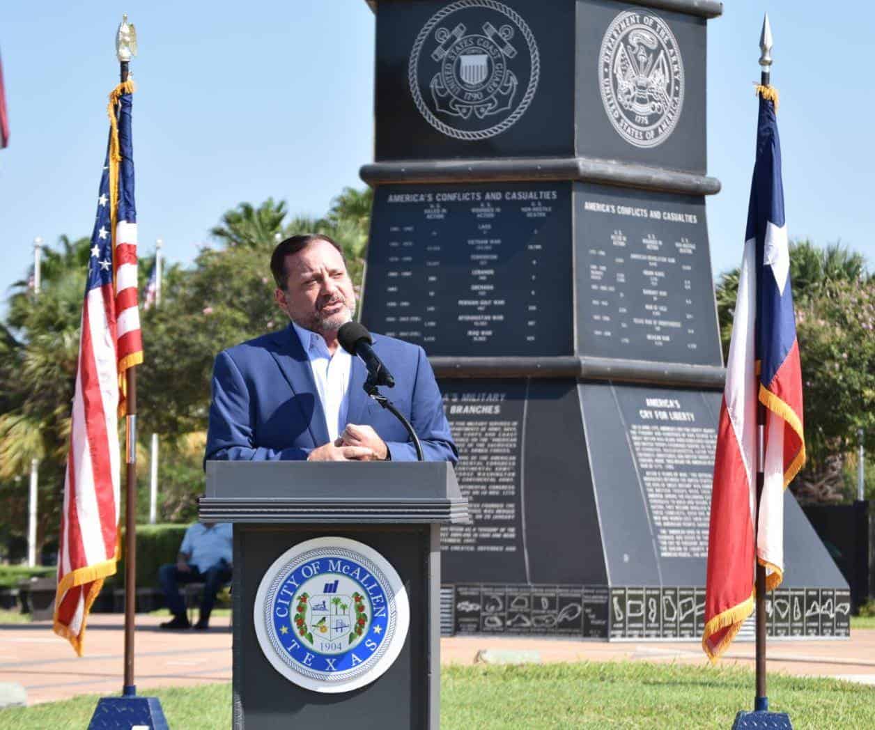 Celebran en McAllen el  Día de los Caídos