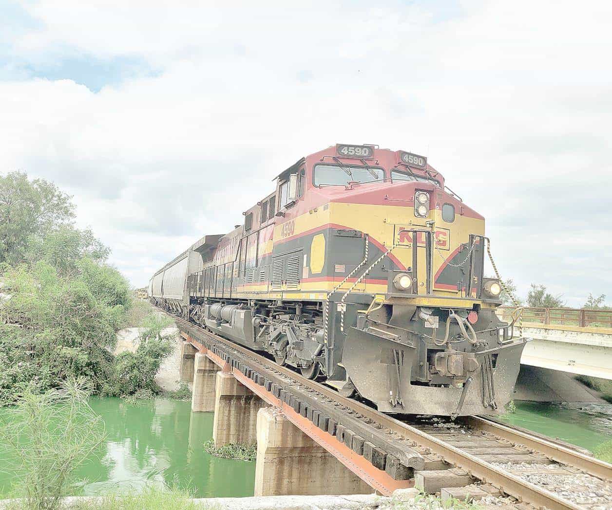 Impulsan el regreso de tren de pasajeros