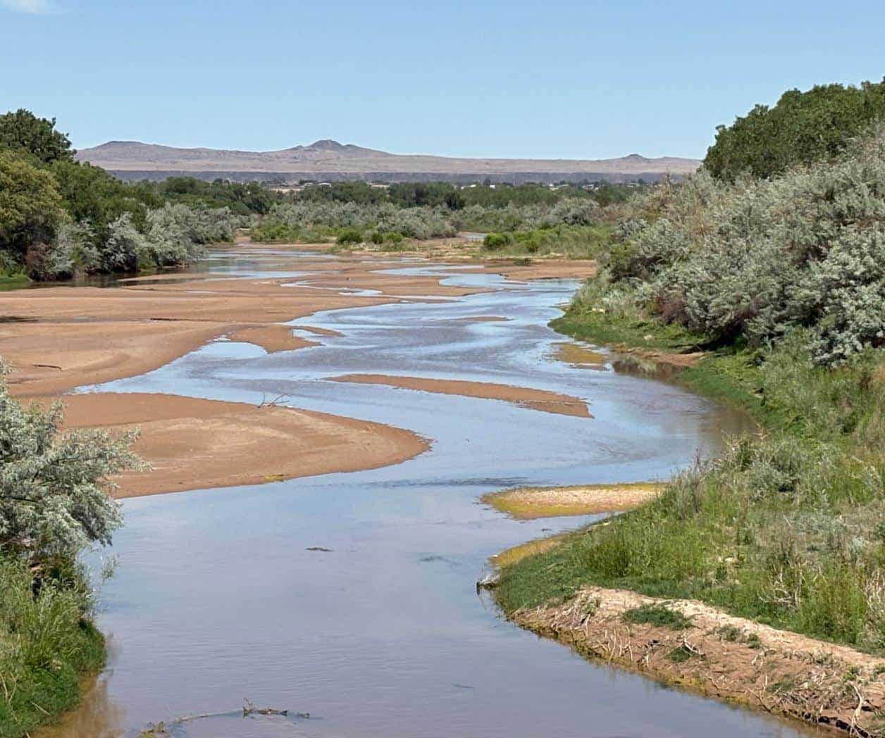 Corte resuelve añeja disputa sobre el agua del río Bravo