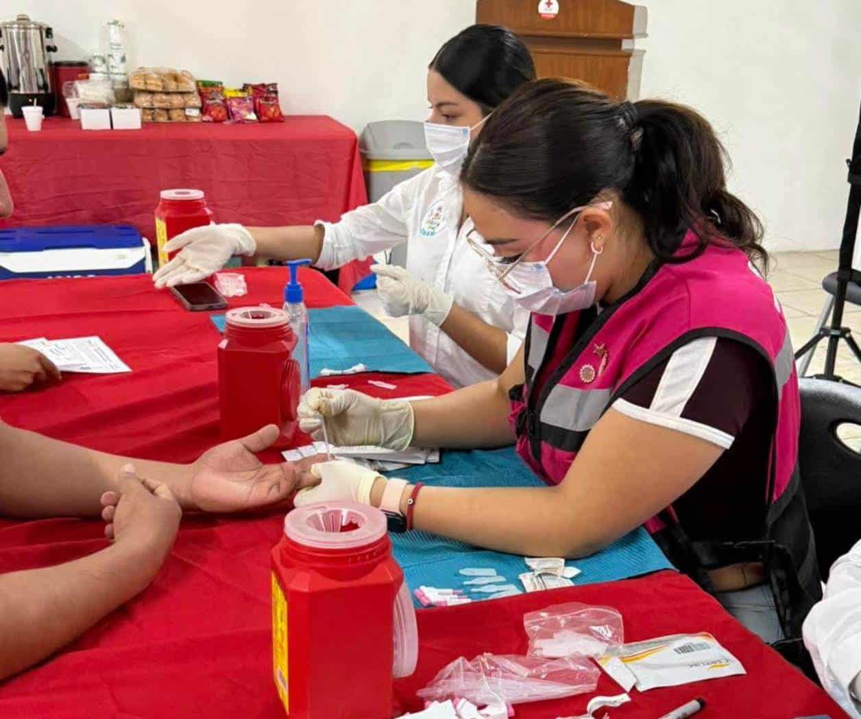 Buscan crear conciencia con pruebas rápidas de VIH
