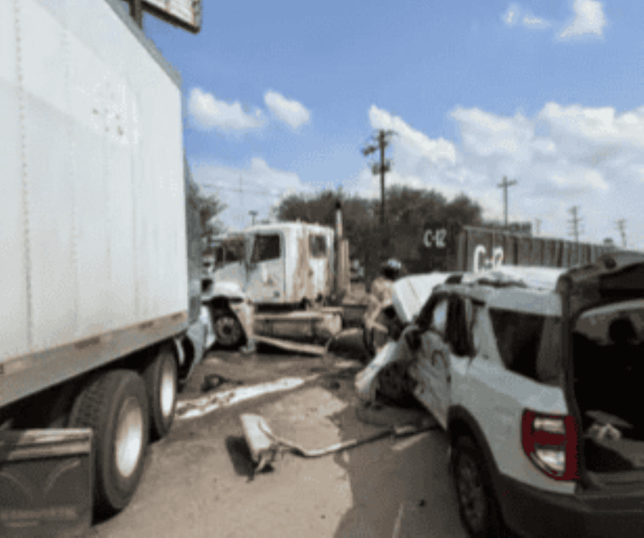Carambola vehicular deja varias personas heridas en Edinburg