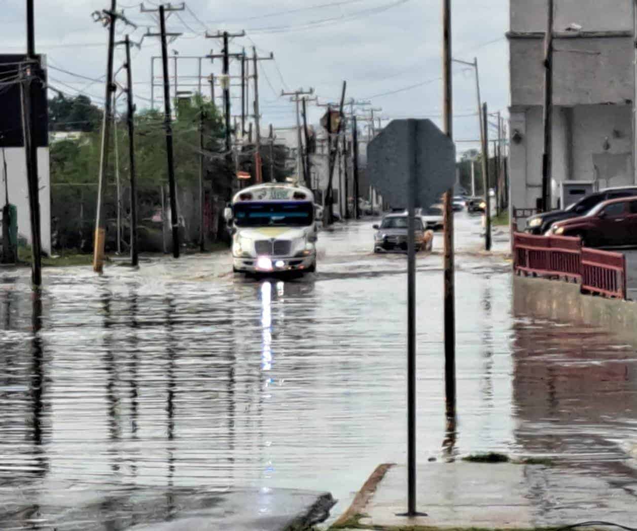 Media hora de lluvia basta para inundar