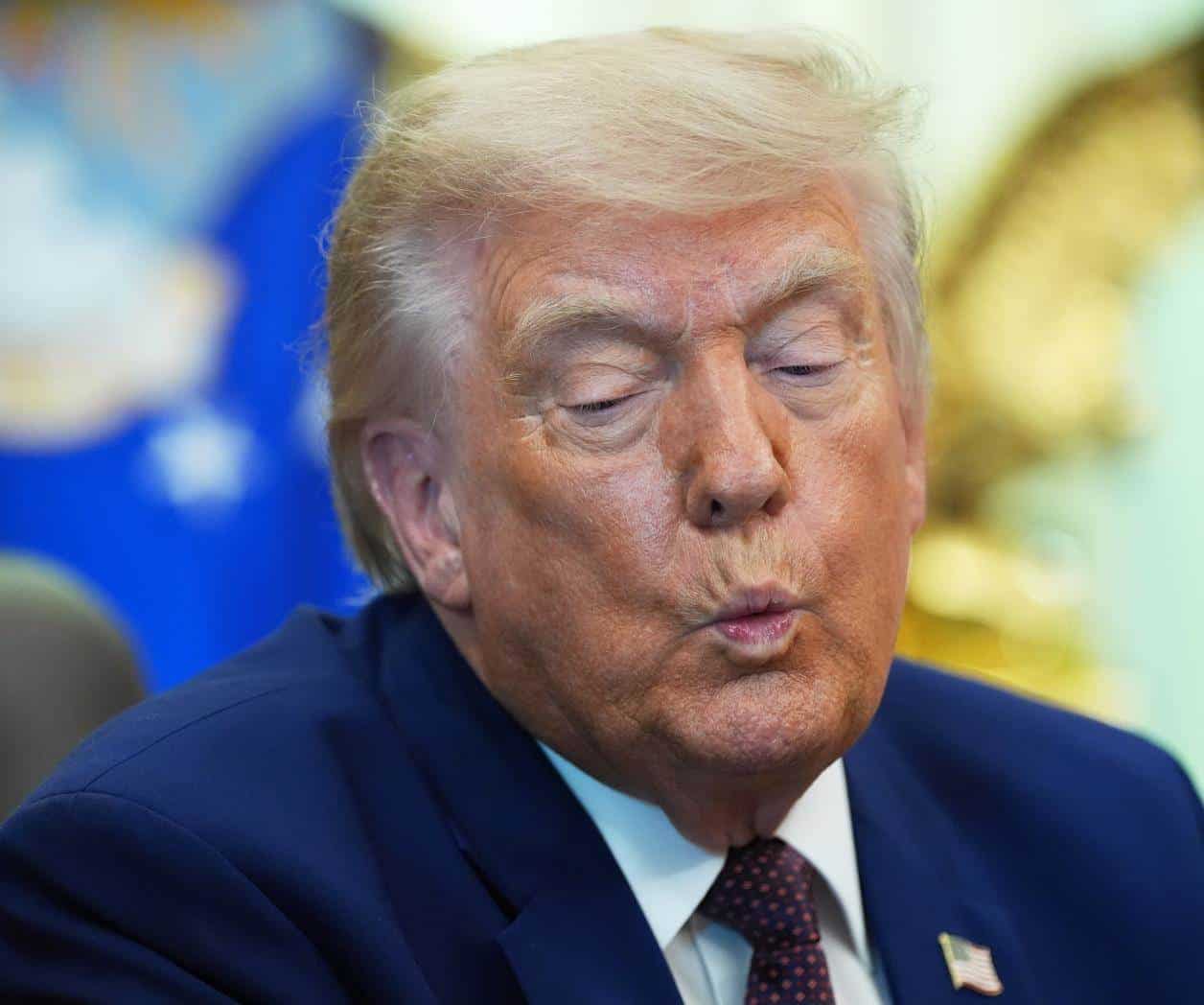 Trump enfrenta presión por la guerra en Teherán