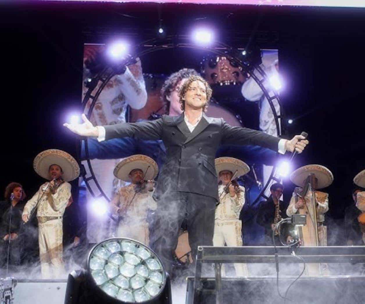 Pone su voz a  “Amor eterno”