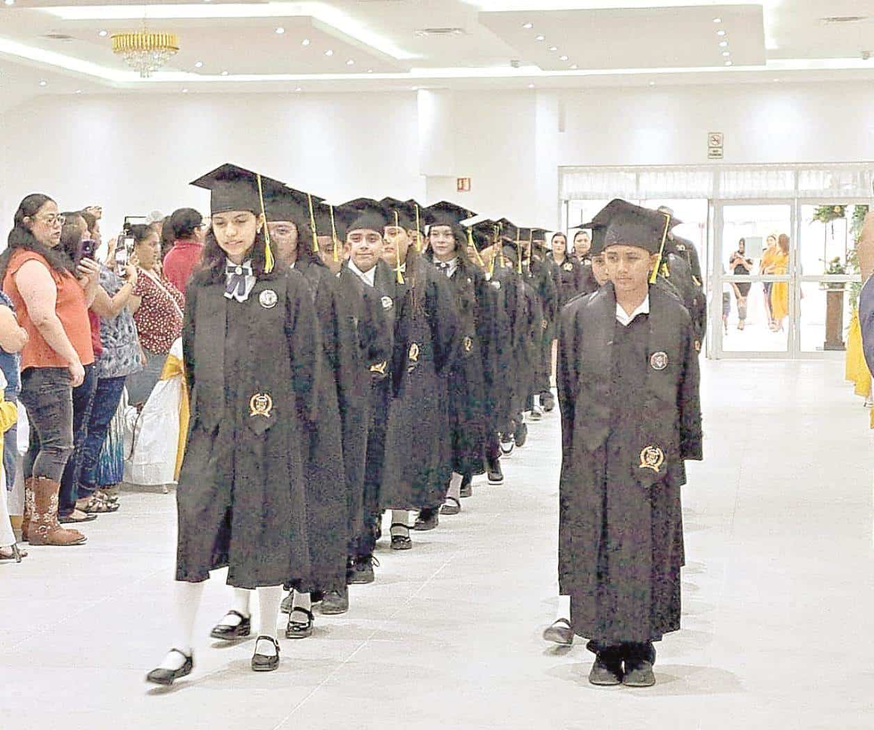 Los gastos en graduaciones: un desafío para padres y madres