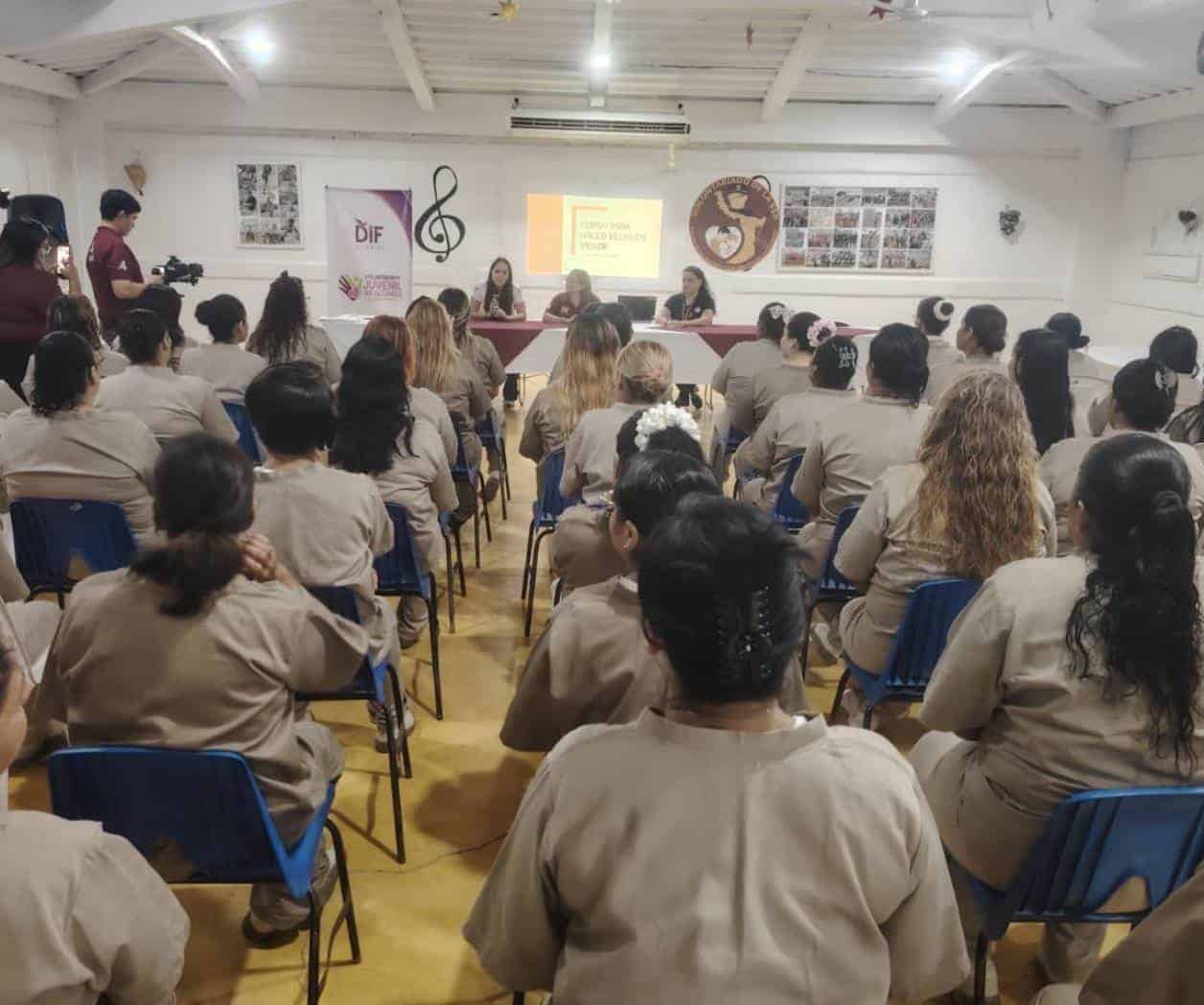  Capacitan a internas del CEDES Altamira en autoempleo