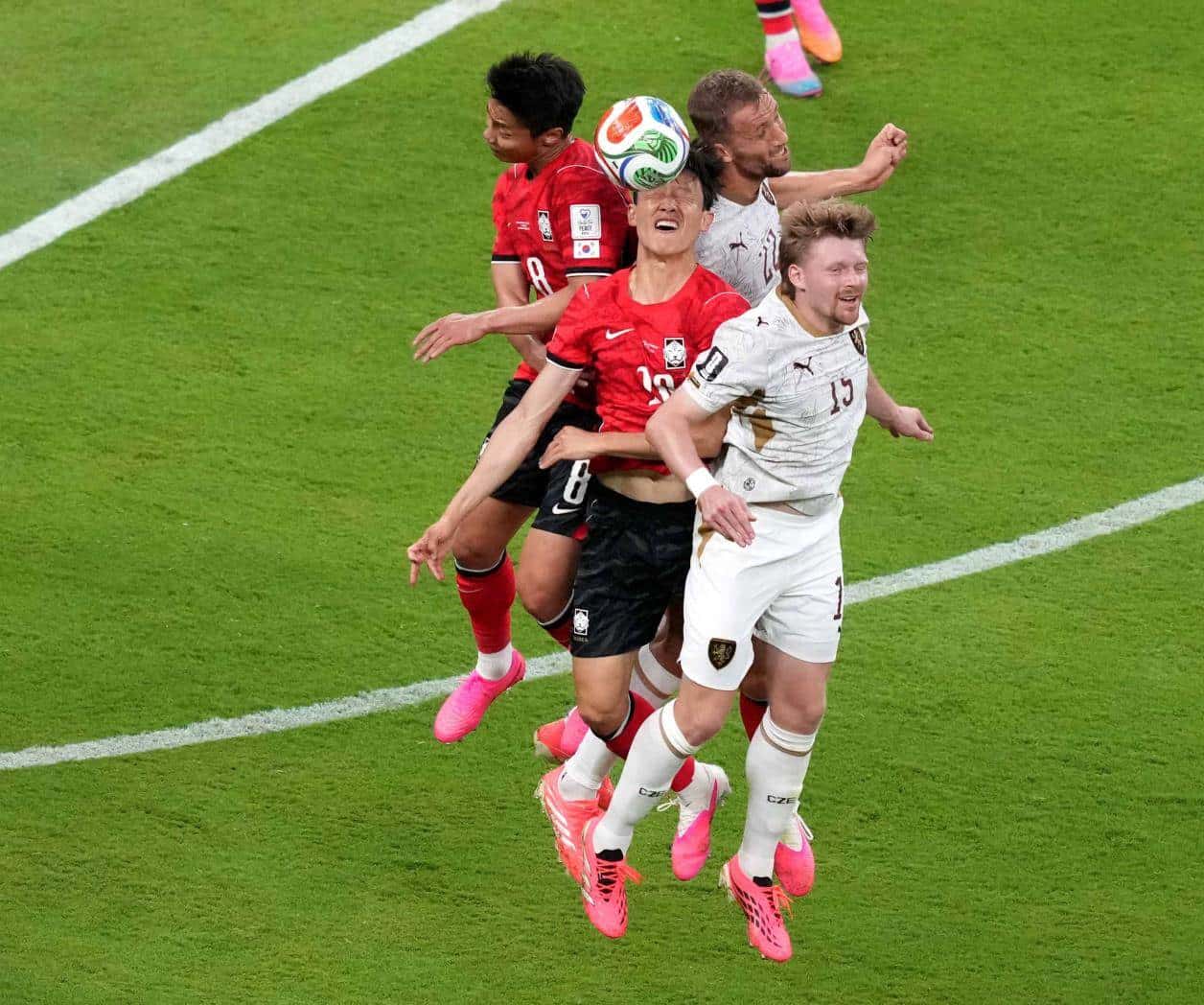 Corea del Sur vence a Chequia en el Grupo A