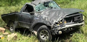 Se registra volcadura frente al ejido La Florida; un joven fue hospitalizado