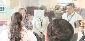 Buscan embargar banco en el sur