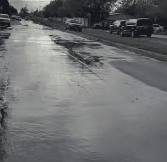 Reportan brote de aguas residuales en la colonia San Antonio