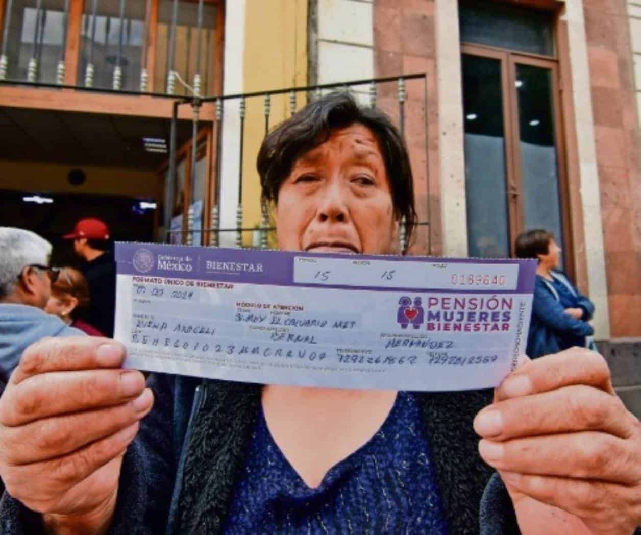 PVEM y MC ‘blindan’  programas sociales