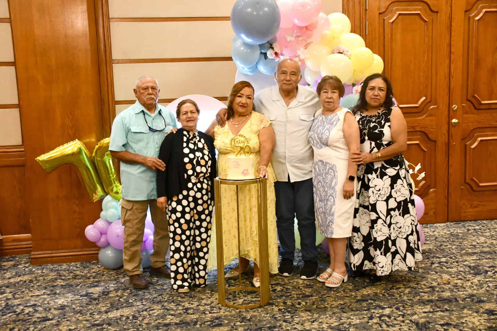 Feliz celebra sus 70 años