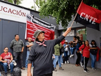 CNTE perfila fin de huelga nacional y levanta plantón