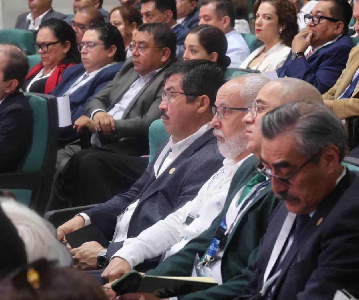 Rector de la UAT fortalece lazos en sesión nacional de la ANUIES